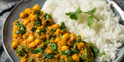 Chickpea & Spinach Peanut Curry